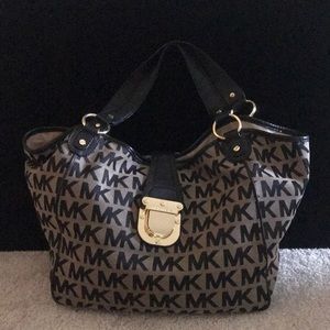 Michael Kors logo bag